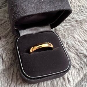 Tiffany & Co. Men’s Wedding Band 18k Gold